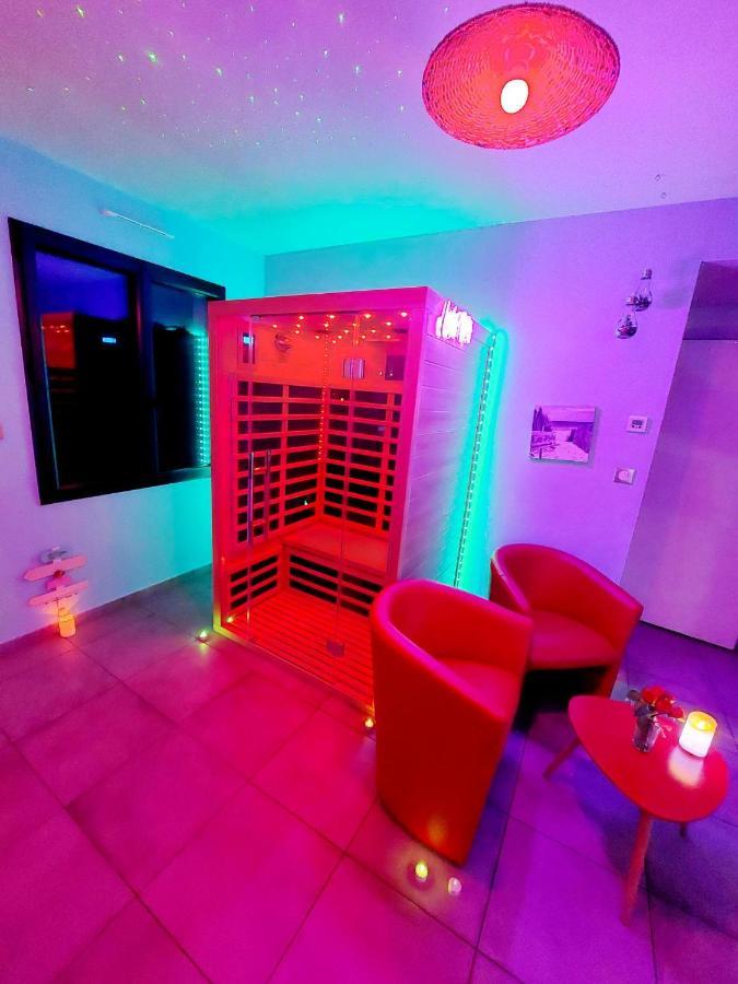 Un Sejour Romantique En Couple Avec Jacuzzi Prive Chromotherapie Jardin Maison Privee Ychoux Eksteriør bilde